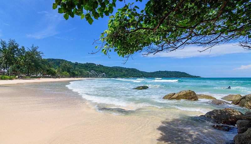 20200714_172042_6915_what-to-do-in-phuket-kata-noi-beach