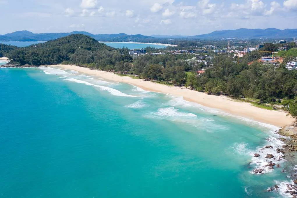 Surin beach _photo