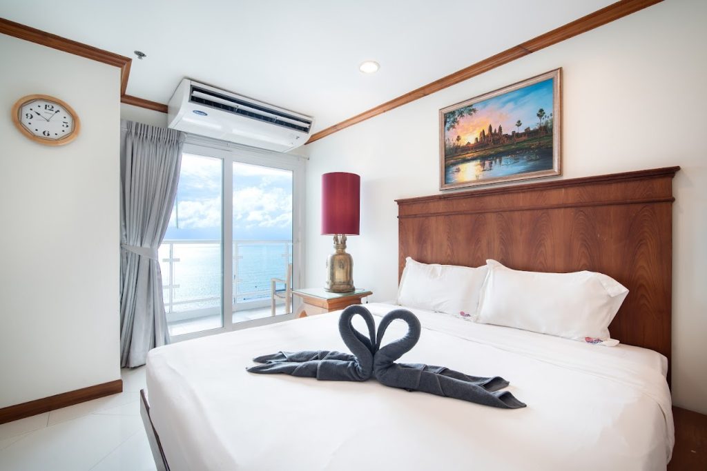 Patong tower executive seaview 3BR260(2601)_10 (1)