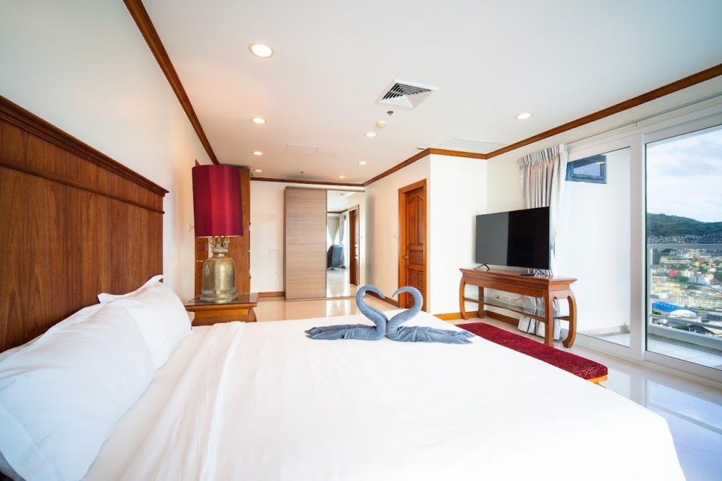 Patong tower executive seaview 3BR260(2601)_26