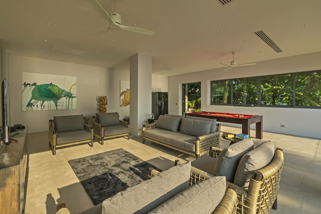 Villa Sunyata - Loft Living Room