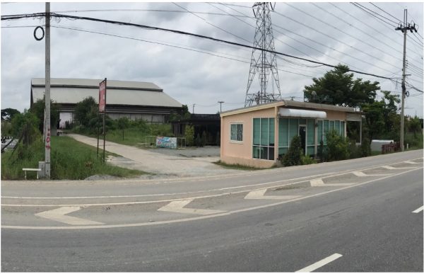 Land with buildings in Samut Prakan _photo