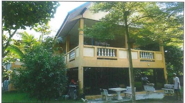 Land with buildings in Uttaradit _photo