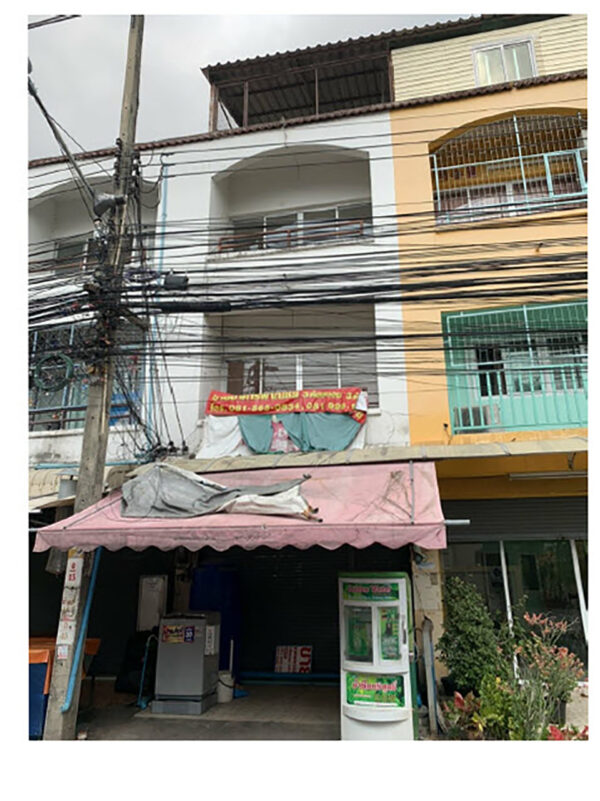 Land with buildings in Chonburi _photo