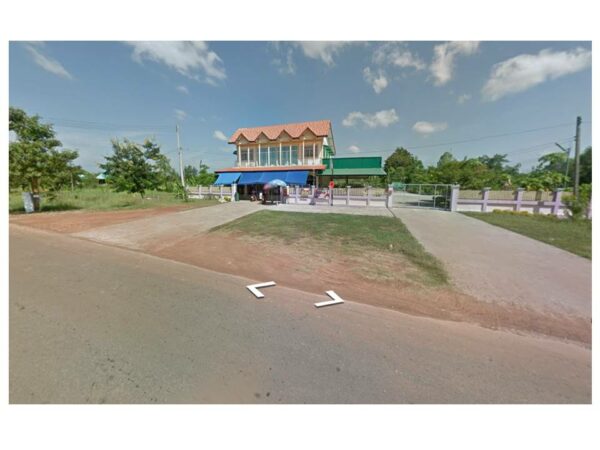 Land with buildings in Nakhon Phanom _photo