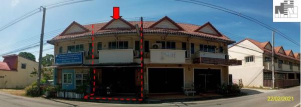 Land with buildings in Satun _photo