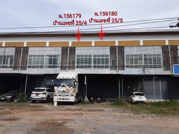 Land with buildings in Nakhon Si Thammarat _photo