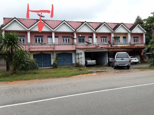 Land with buildings in Trang _photo