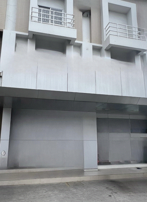 Commercial building _photo