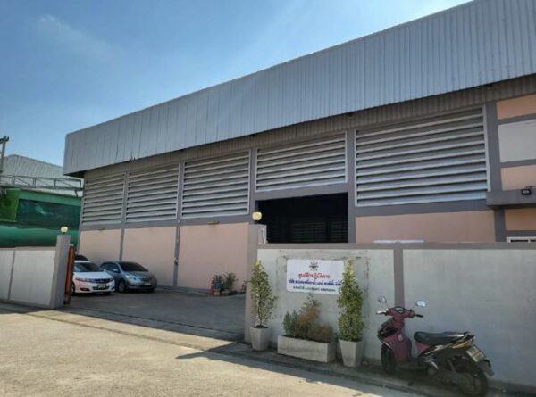 09 Factory Building _photo