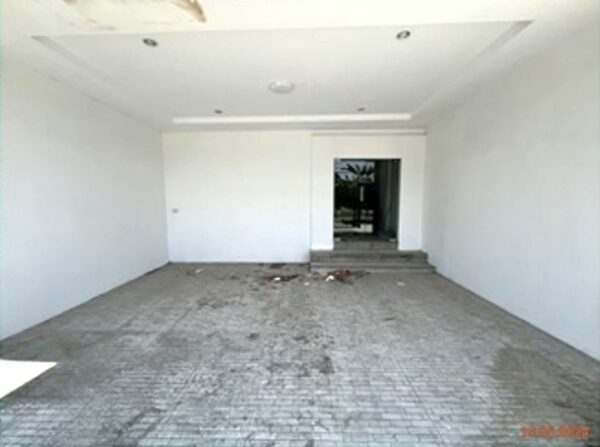 04 Commercial Building _photo