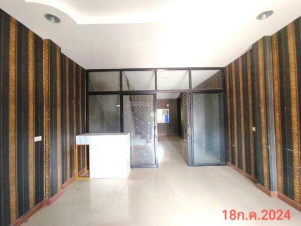 04 Commercial Building _photo