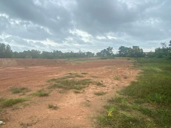 01 Empty Land _photo