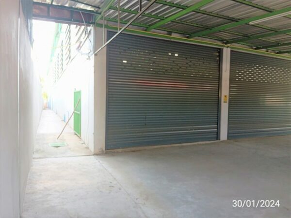 12 warehouses _photo