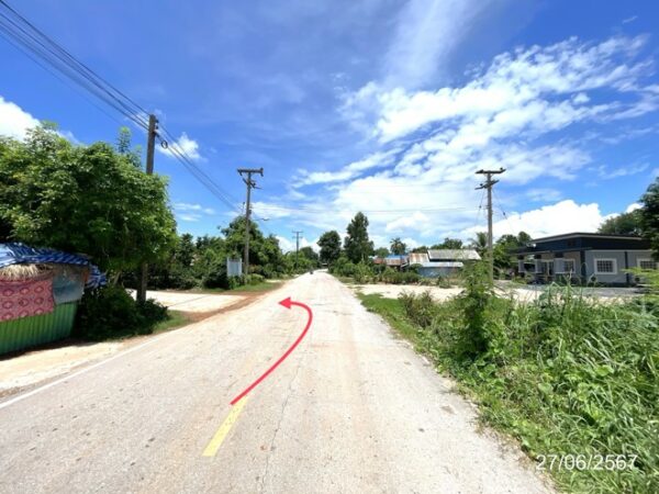 01 Land is empty. _photo