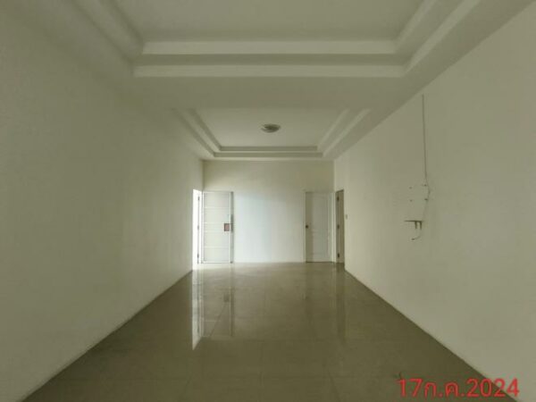 04 Commercial Building _photo