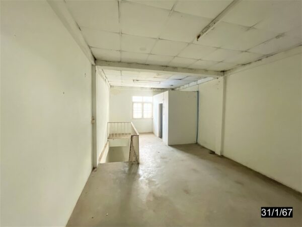 04 Commercial Building _photo