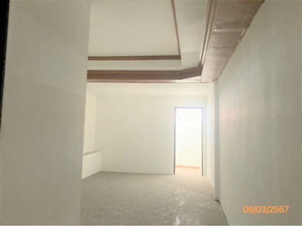 04 Commercial Building _photo