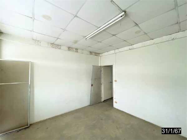 04 Commercial Building _photo