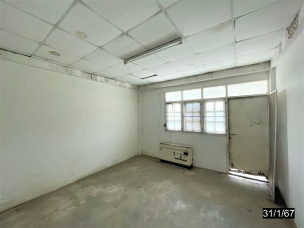 04 Commercial Building _photo