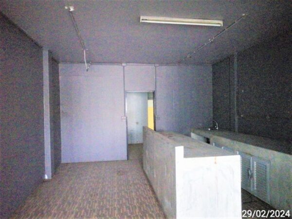 04 Commercial Building _photo