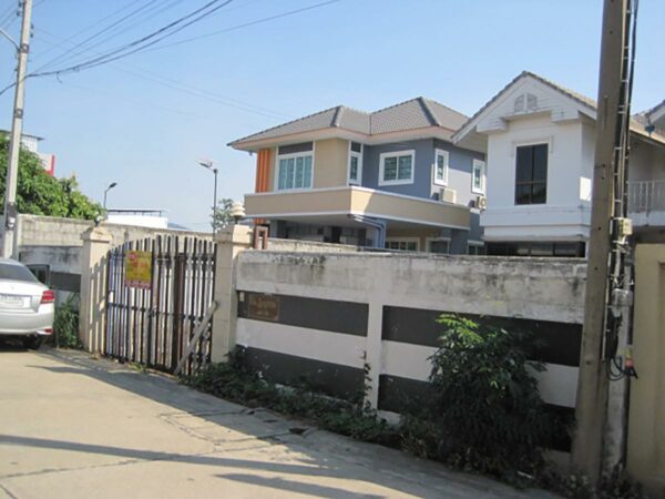 Single house, Pathum Thani _photo