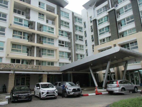 The Royal Place condominium condominium _photo