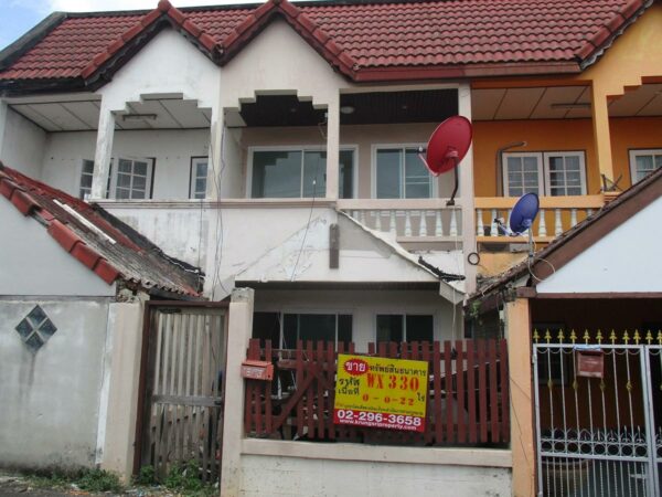 Townhouse, Ratchaburi _photo