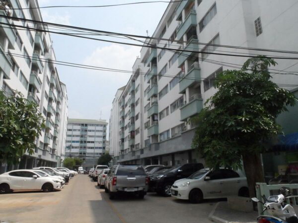 Lumphini Center Building _photo