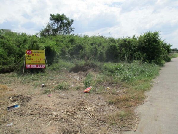 Vacant land, Nakhon Sawan _photo