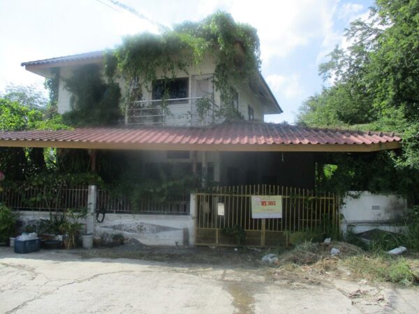 Single house, Saraburi _photo