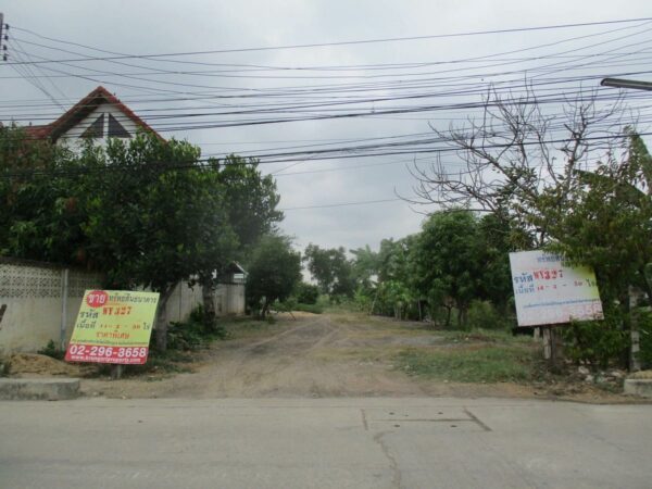 Empty Land, Suphanburi _photo