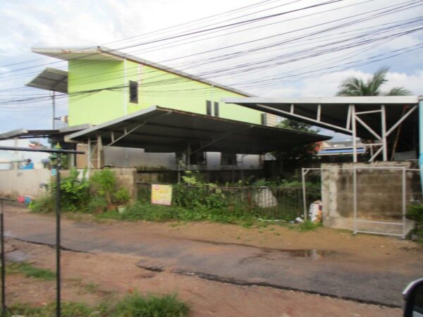 Covered building, Surat Thani _photo