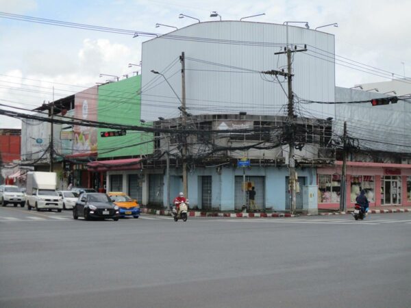 Commercial building, Ubon Ratchathani _photo