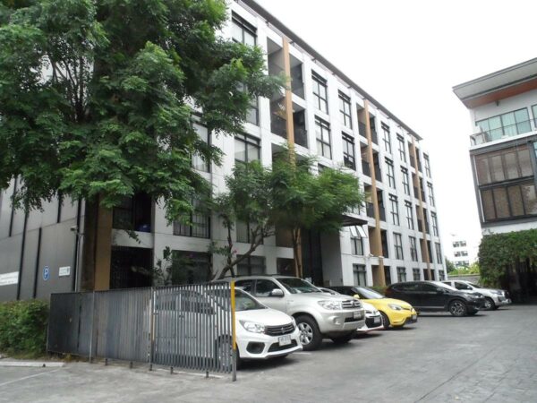 Condominium Lat Phrao 83 _photo