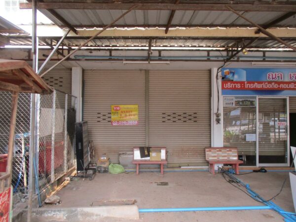 Commercial building, Bueng Kan _photo