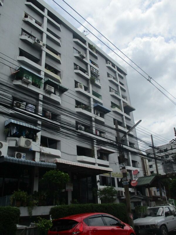 Condominium condominium condominium _photo