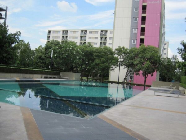 Lumphini Town Condominium Building Rangsit-Khlong 1 C. DE _photo