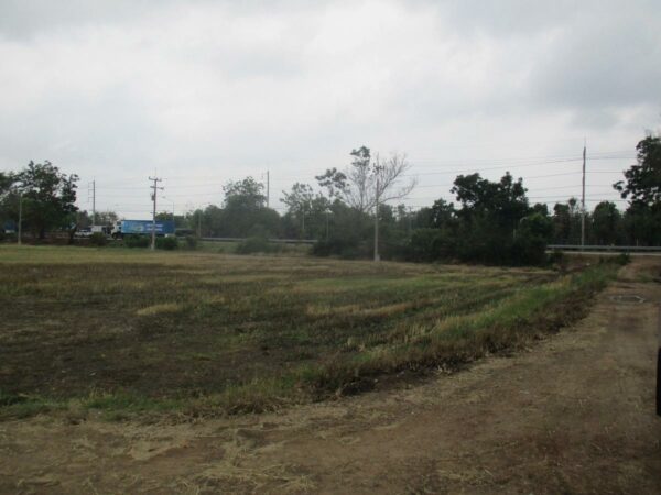 Empty Land, Suphanburi _photo