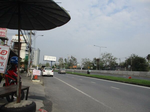 Lumphini Ville Nakorn-in-Riverviu Building _photo