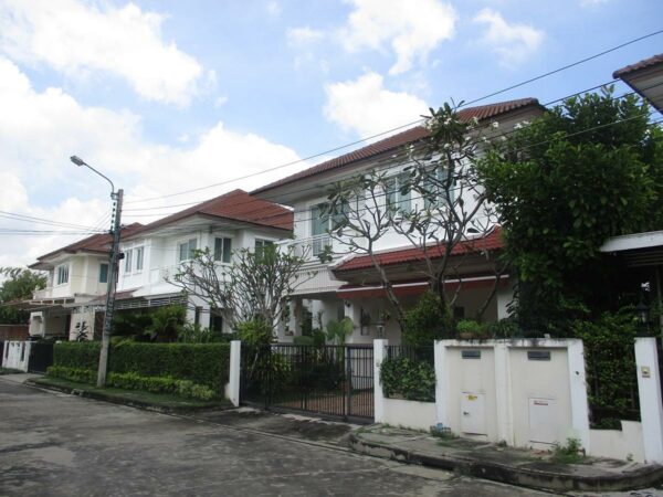 Single house, Nonthaburi _photo