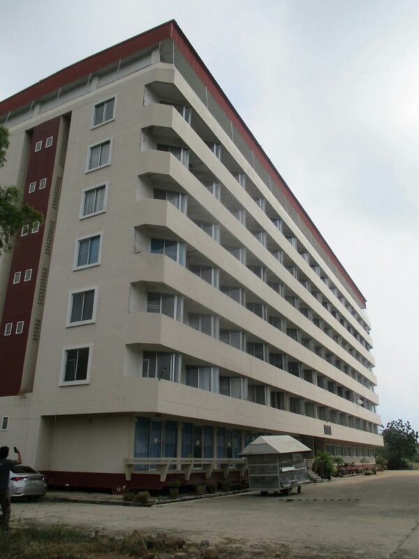 Puk Tian Beach Condominium Building _photo