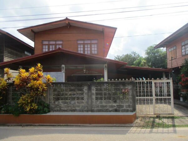 Single house, Mukdahan _photo