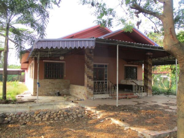 Single house, Nong Bua Lamphu _photo