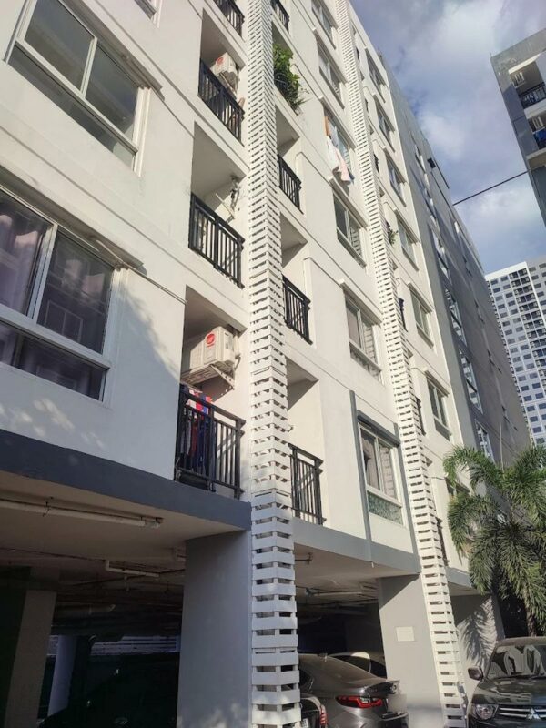 The Mona Valay Condominium Building _photo