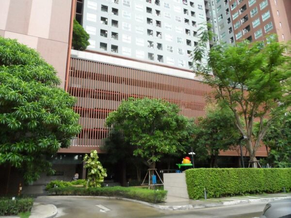 Plum Condo Ramkhamhaeng Station Building _photo