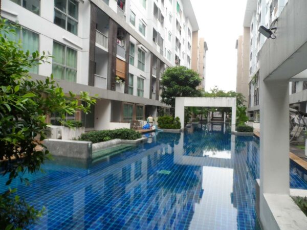 Condominium, Sukhumvit C-D _photo