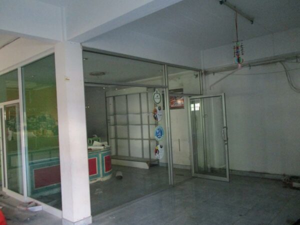 Commercial building, Trang _photo