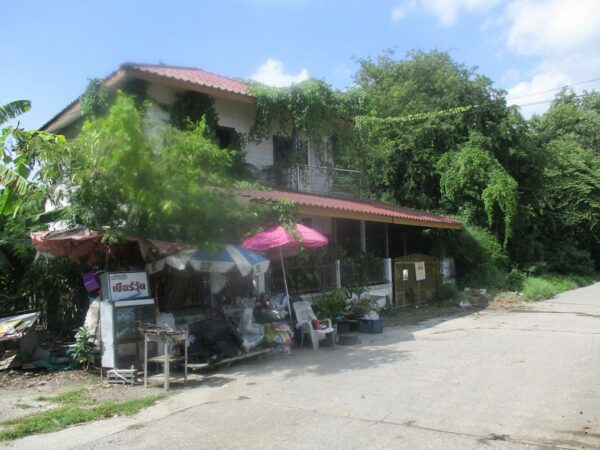 Single house, Saraburi _photo