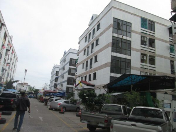 Baan Suan Bang Khen U2 Concerning Building _photo